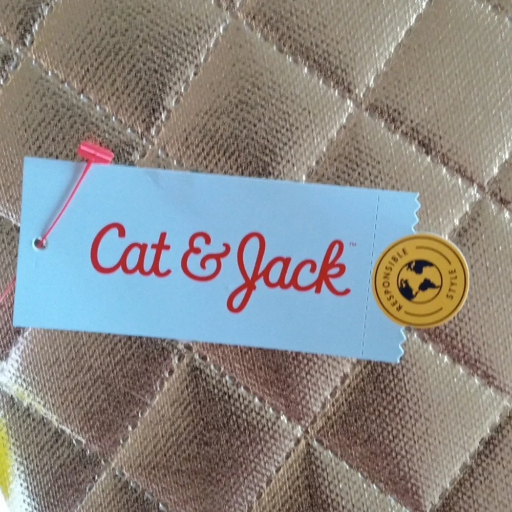 Shorts - Picture 3 of 3